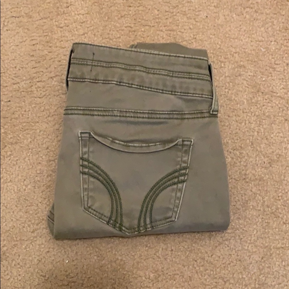 Hollister cropped jeans